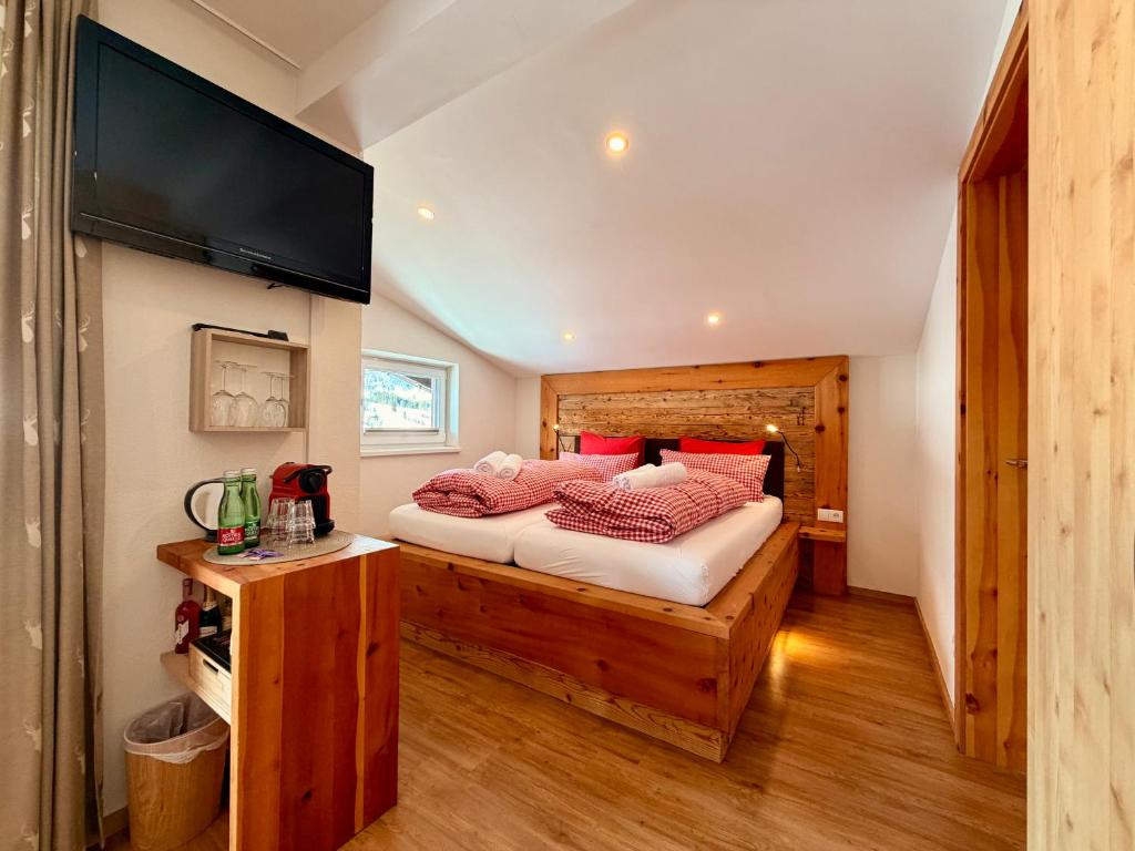 Boutique Hotel Alpenhof - 4