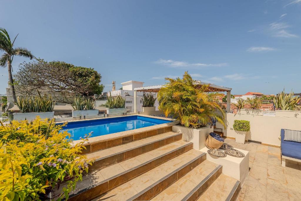 5 Bedroom House in the Walled City with Pool - 1