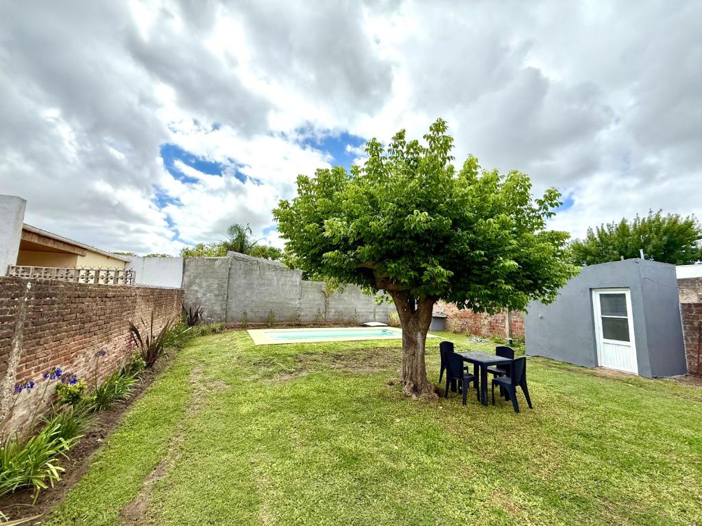 Casa céntrica en Chascomús con pileta - 3