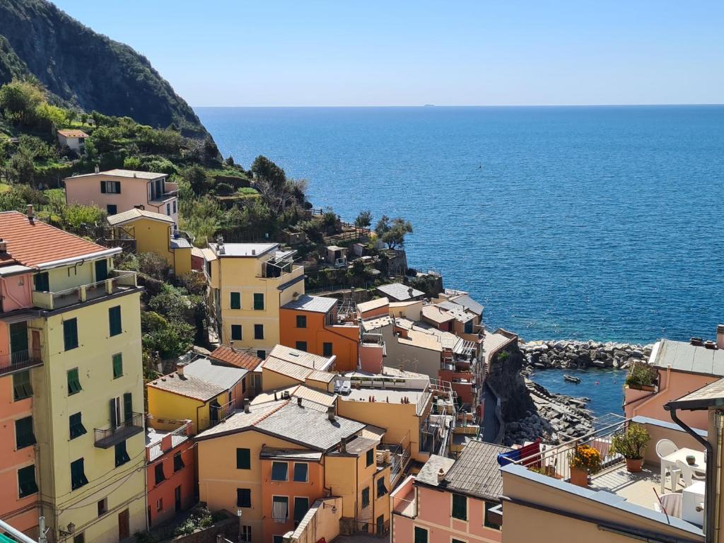 "San Giovanni Apartment" Seaview, terrace, 2 Aircondo BDR, 3rd floor, Free Garage 200 mt far, from Train platform elevator to the upper walking road, 200mt to home - 5