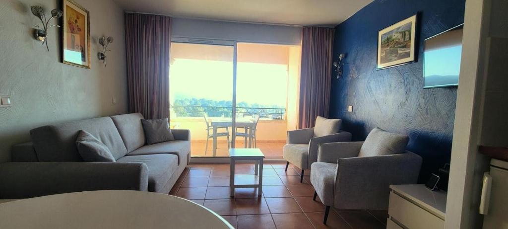 Village Pont Royal en Provence - maeva Home - Appartement 4 personnes 1 chambre vue vallée MAE-6293 - 2