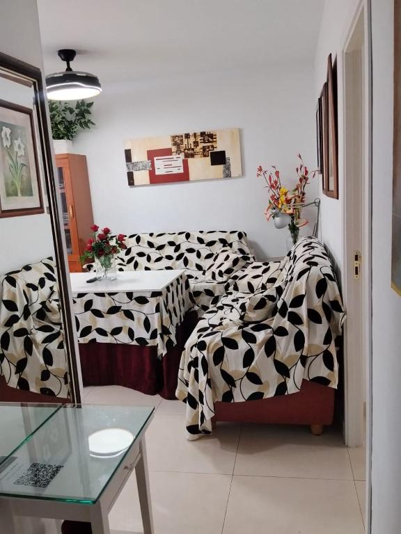 Apartamento 2 hab en Teatinos - 5