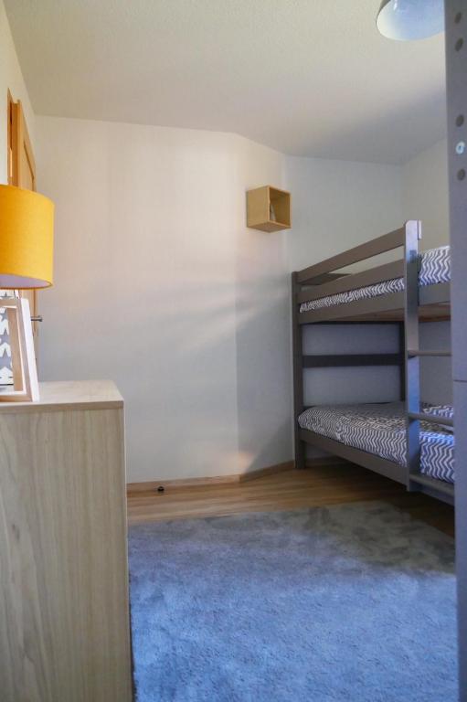 Rent cozy apartment sleeps 6 in SAMOENS - 4
