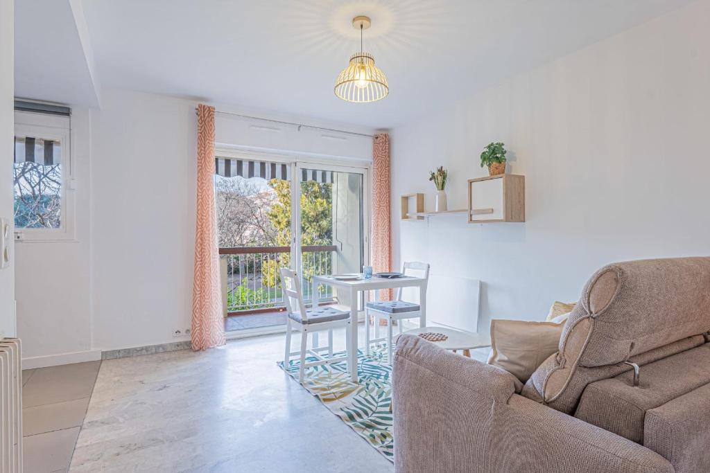Studio avec balcon et parking proche plages - 1
