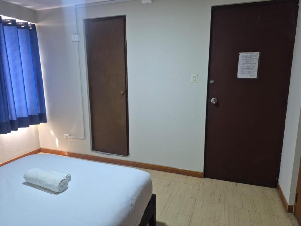 Hotel Naciones Unidas - 2