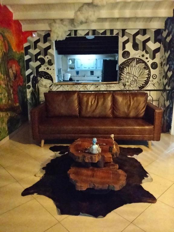 Jungle house private room - 1