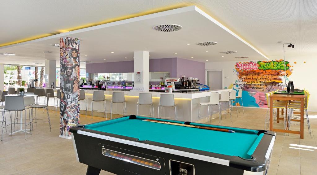 フロント・ロビー