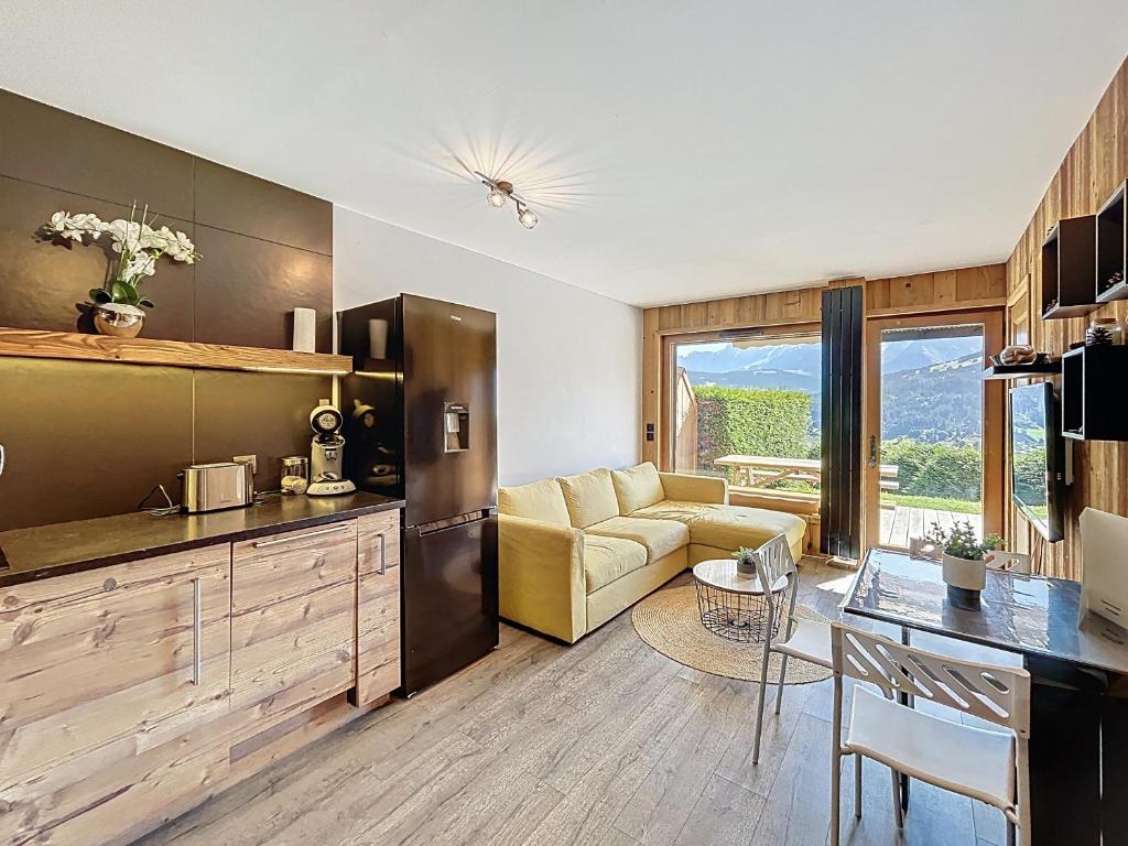 Appartement 2 pièces avec coin montagne, parking, vue Mont Blanc - 1
