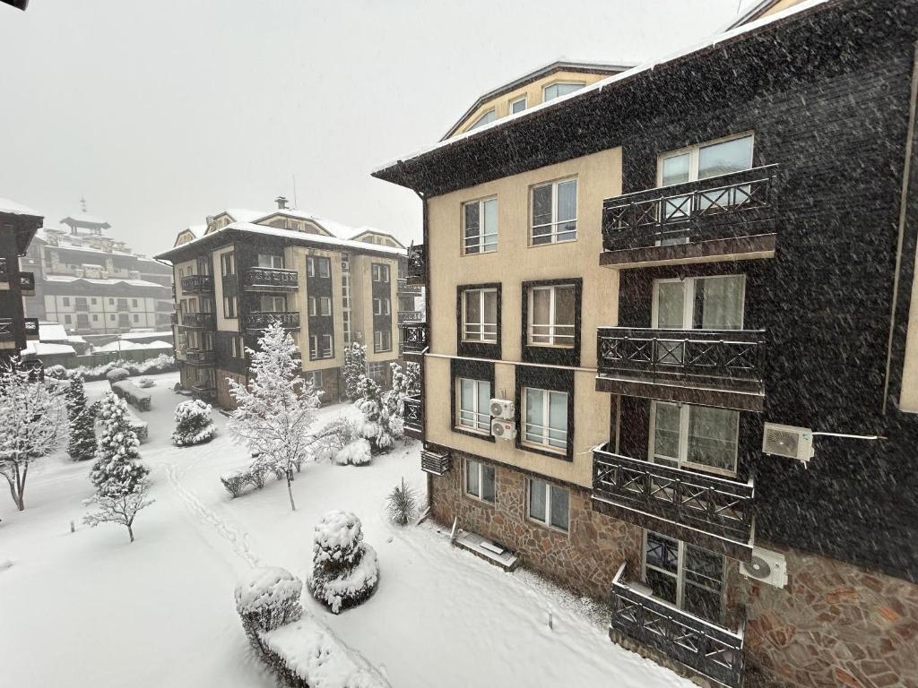 Lovely 2-bedroom serviced apartment with SPA 전경