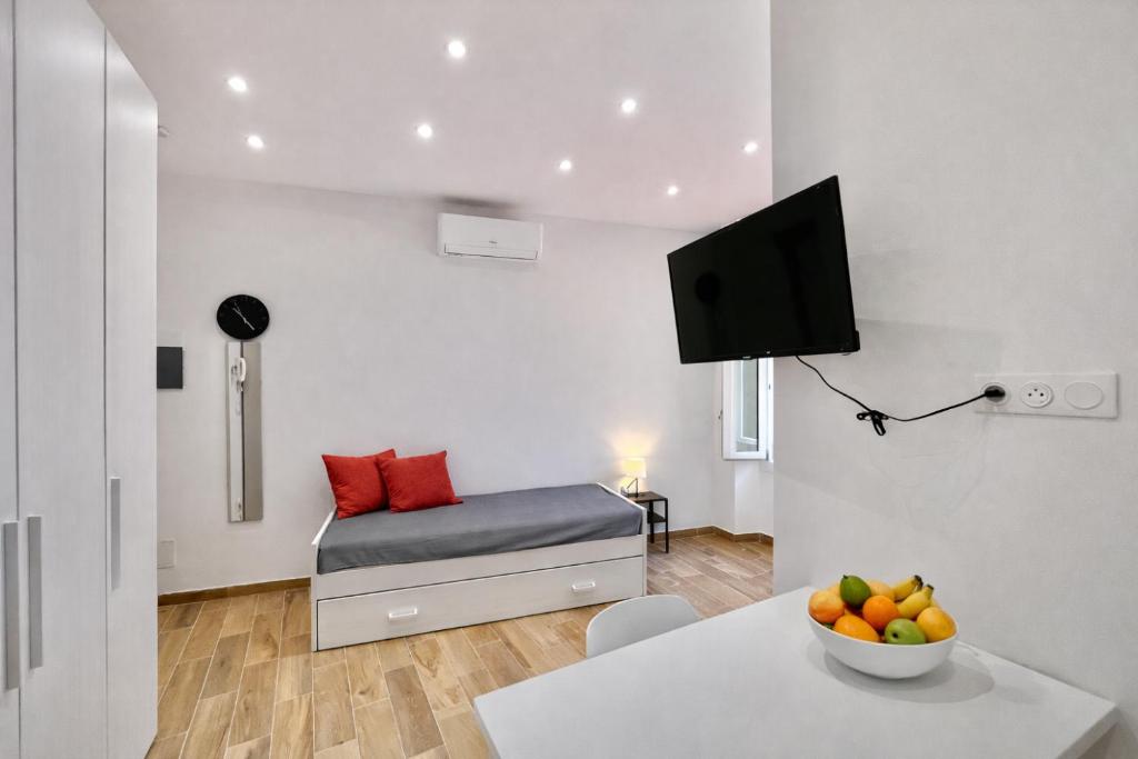 Studio in the old town of Menton - 2