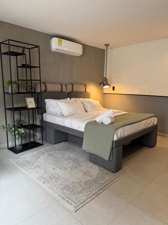 Poblado Walkable Loft - Parking Included - 3