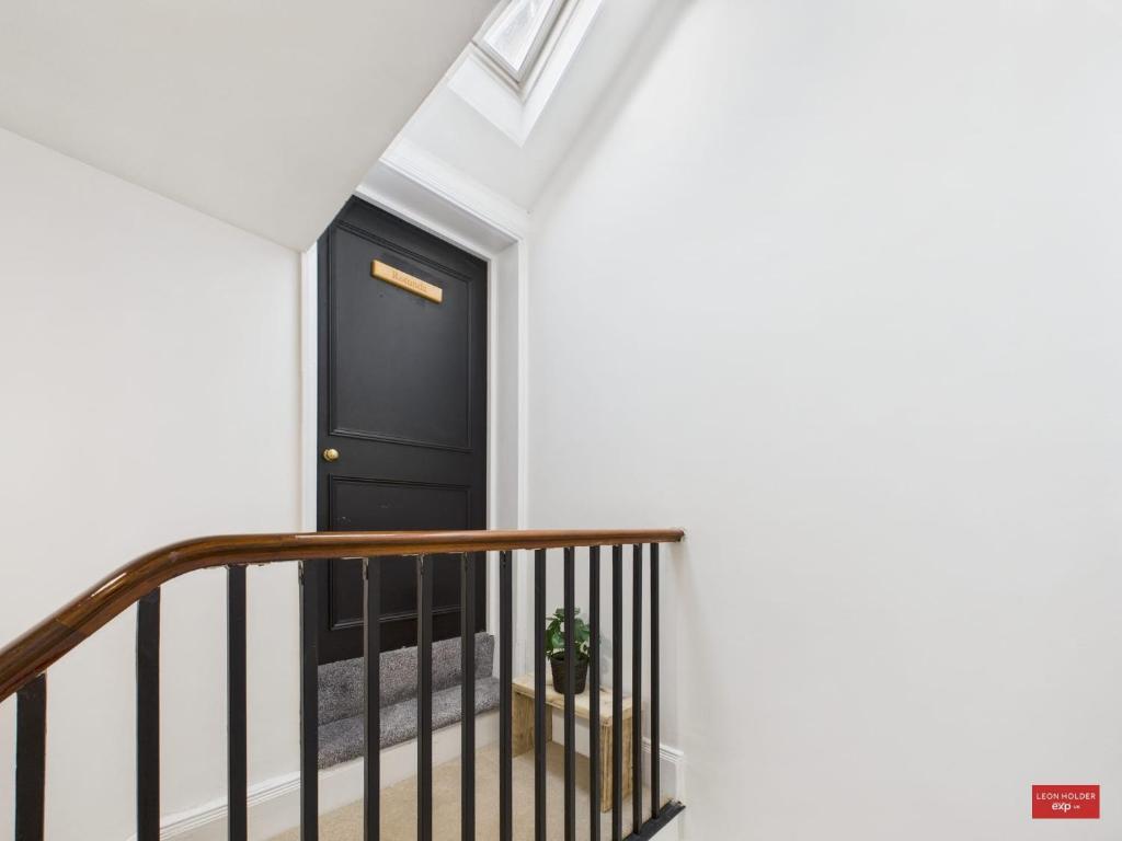 Rotunda Suite - dog-friendly city-centre apartment in Cheltenham