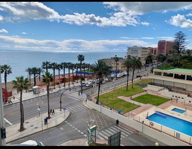 Apartamento Benalmádena Costa primera linea de playa - 3