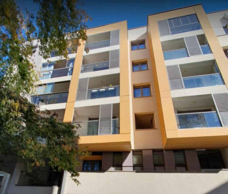Mac Aviator City Center Two Double Bed Apartment - 2