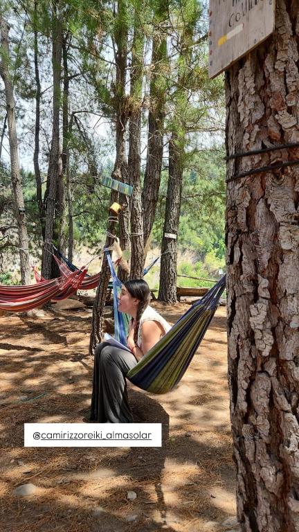 Espacios para carpa junto al río Claro Los Queñes, trae tu carpa y quipo de acampar, camas de cuarzo y acceso privado al rio - 3