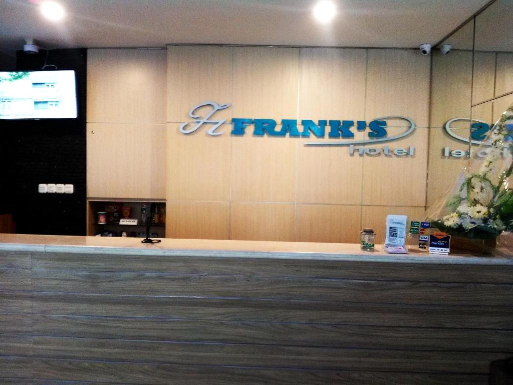 Franks Hotel photo