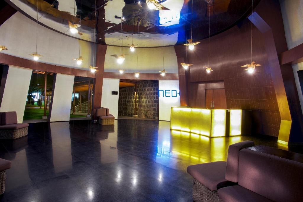 Hotel Neo+ Green Savana Sentul City