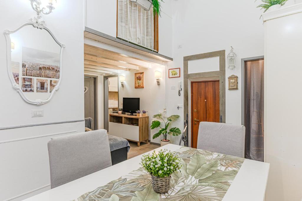 Charming retreat with private outdoor near Santa Croce - 3