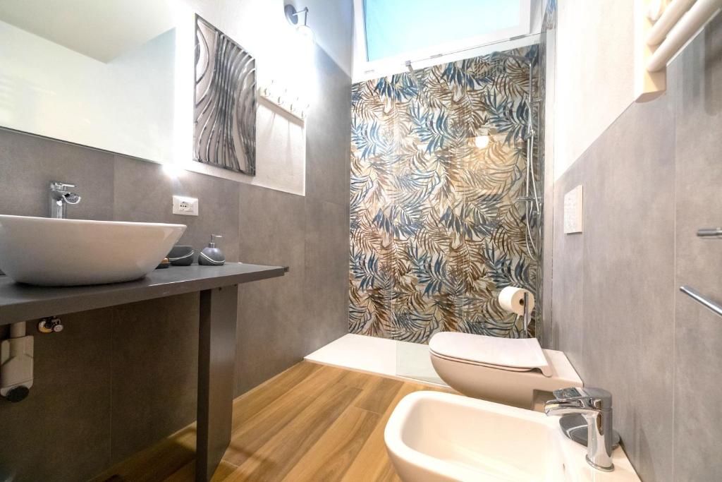 Casa degli Specchi- Duplex in Arona city center - By Guestaly - 3