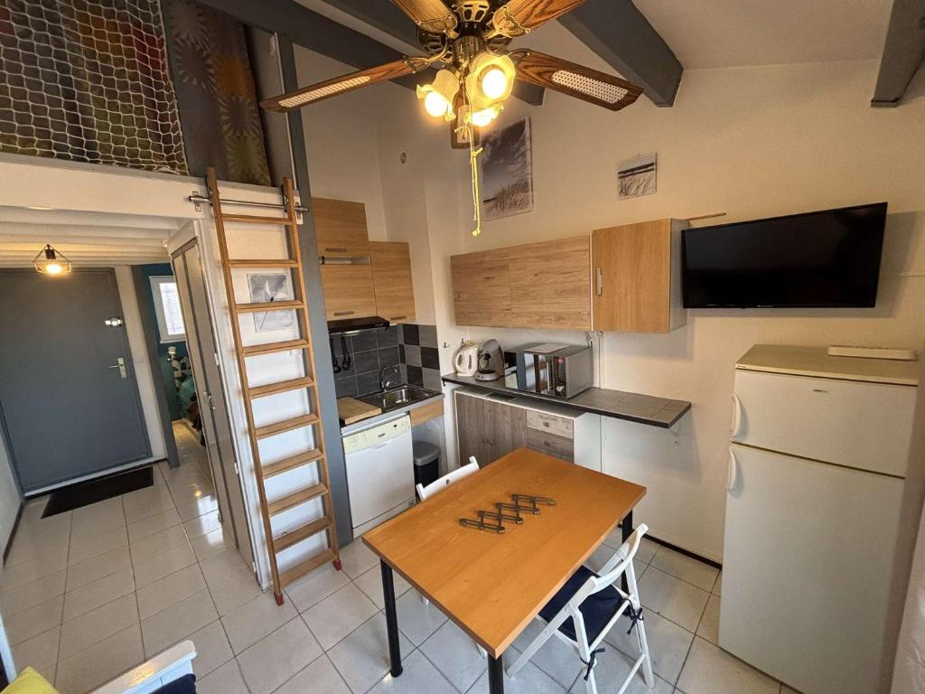 Appartement Studio Cabine Mezzanine 4 couchages- PORT-LA NOUVELLE PN290-031 - 1