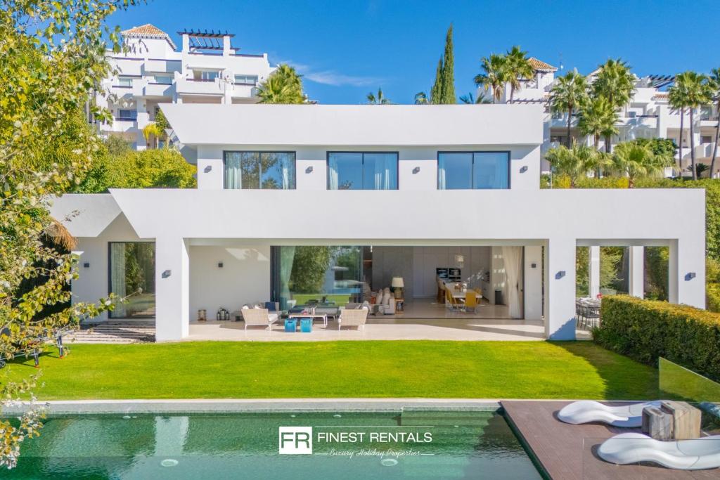 Villa Serena by Finest Rentals - 1