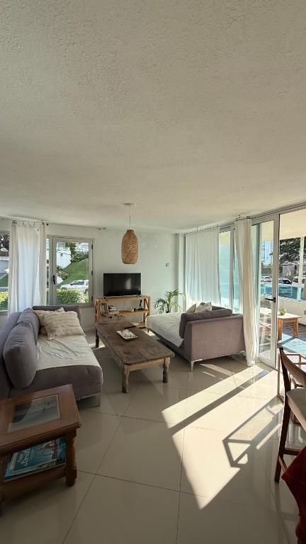 Apartamento 2 dormitorios Playa Brava - 2