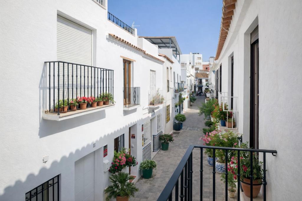 Noctua Estepona Old Town 025 - 3