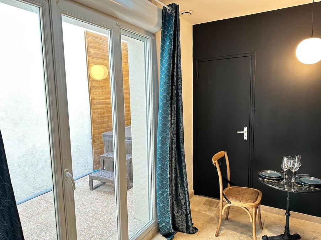Gatsby appartement confortable jacuzzi & terrasse - 4