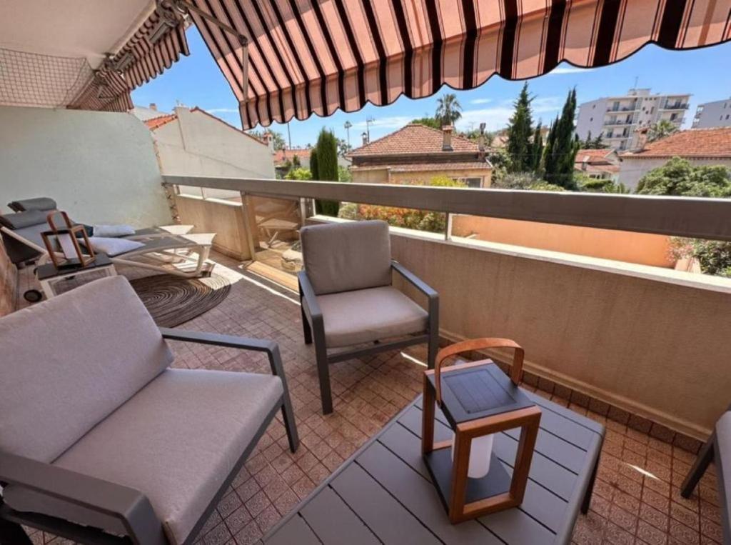 Nouveau ! à 200m des plages grand studio baigné de lumière, très grande terrasse tout confort - 2