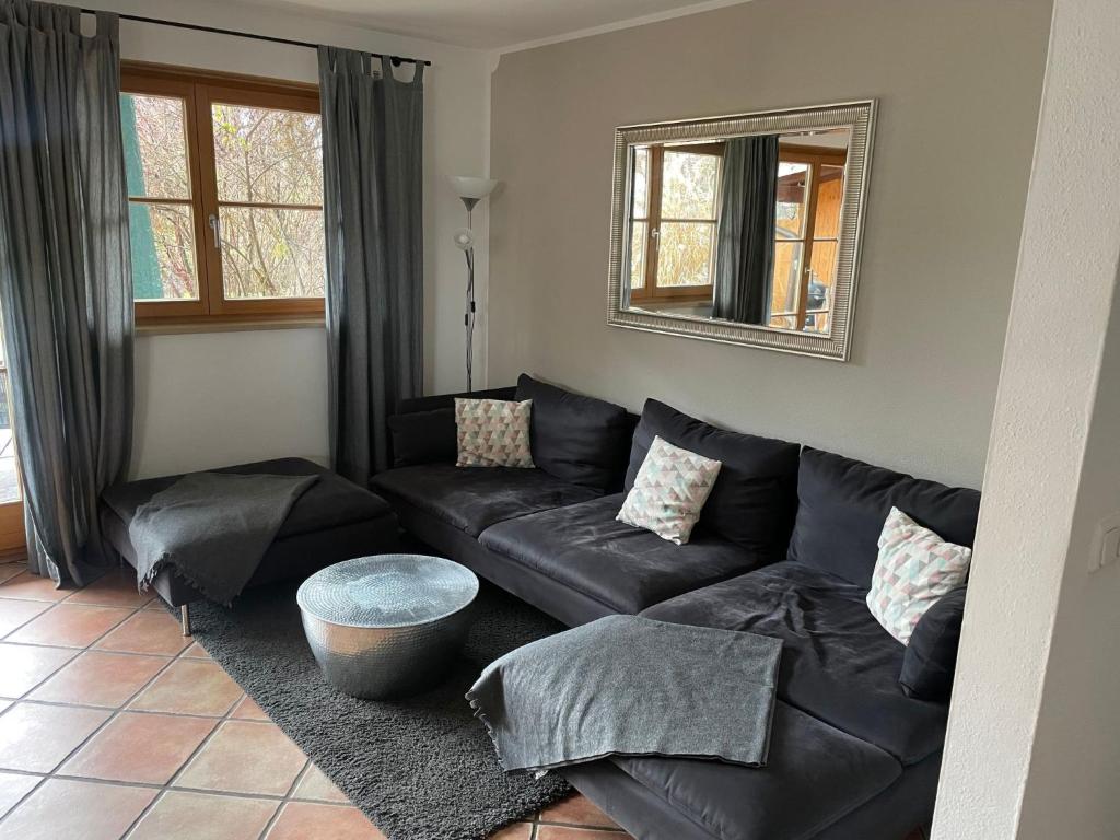 Holiday Home Tolles Ferienhaus in Garmisch-Partenkirchen mit Sonniger Terrasse by Interhome - 3