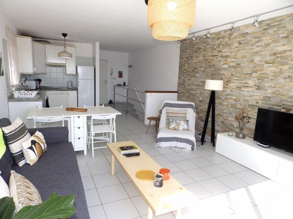 Apartment Touristische Unterkunft Duplex Meerblick Medano - by Interhome - 4