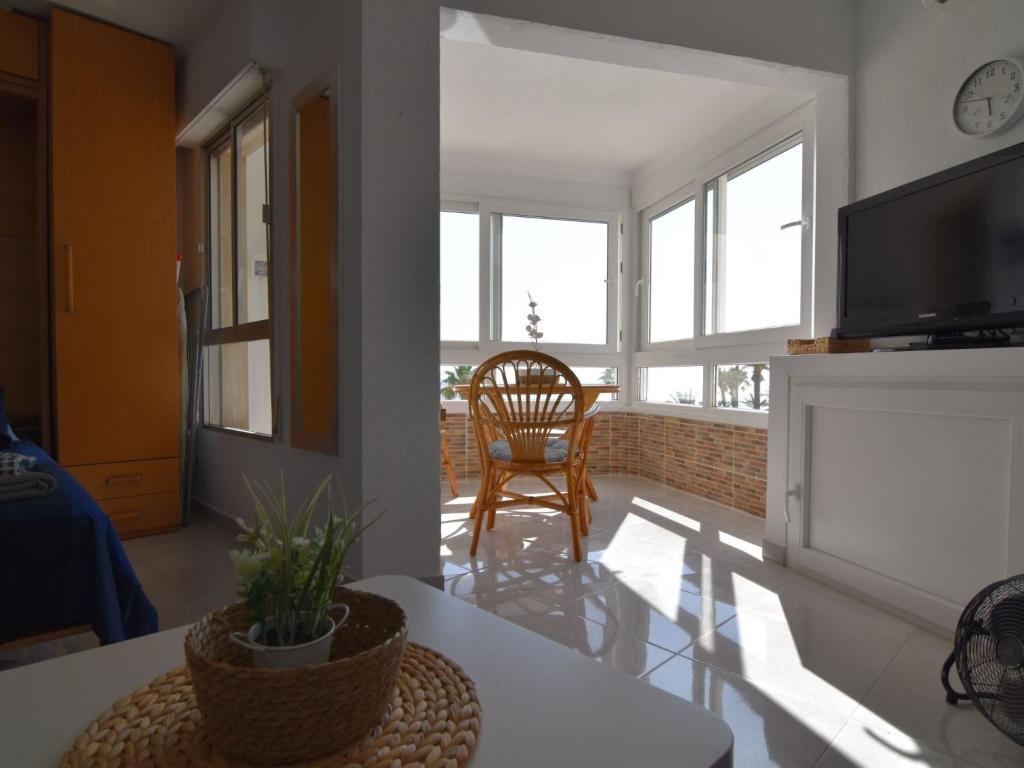 Apartment Studio Europa beachfront by Interhome - 2