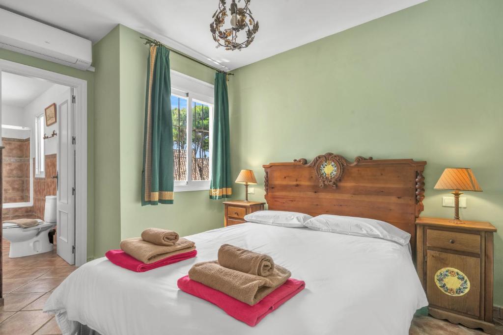 Villa Arin - Beachside Family Home by Finest Rentals - 4
