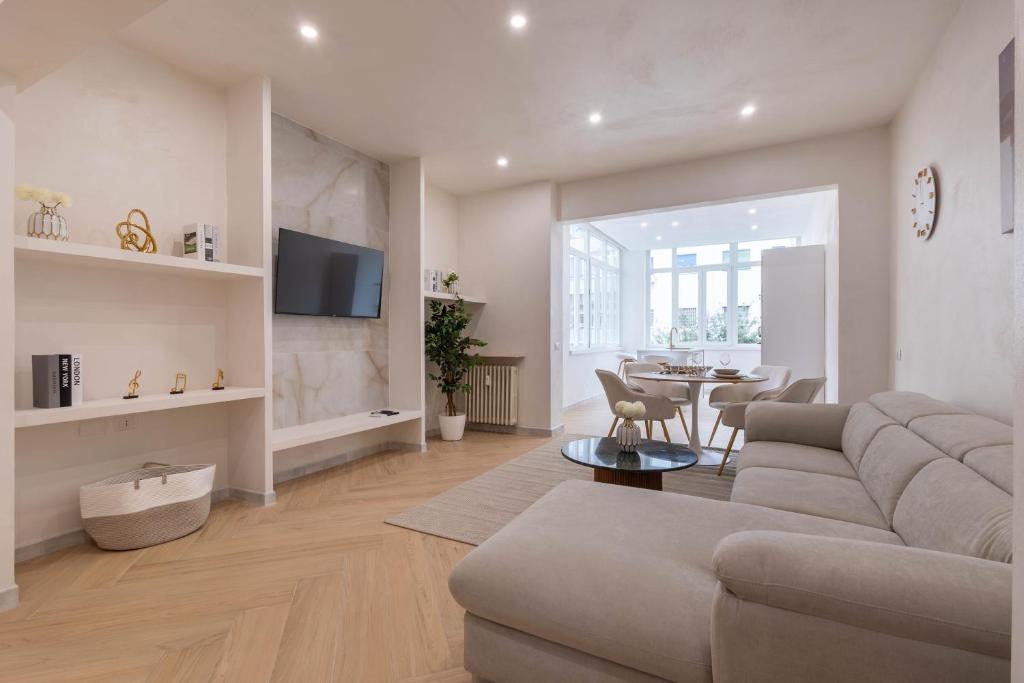 Spacious Two Bedroom Design Apartment near Circo Massimo Rome - 1