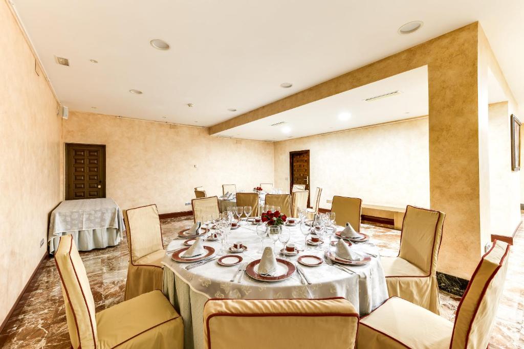 Meeting room / ballrooms