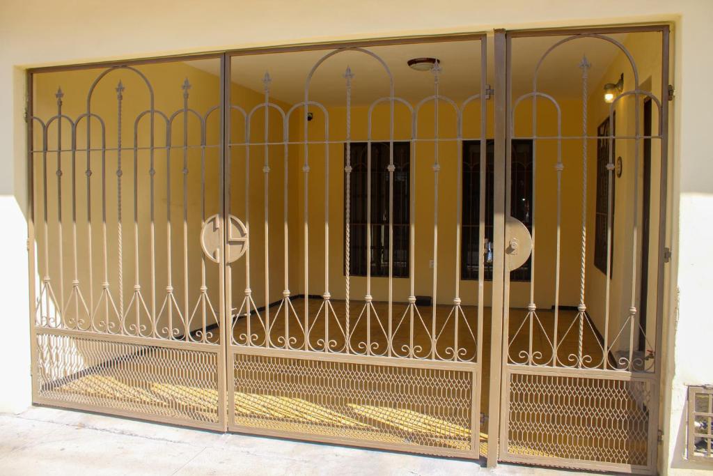 Casa 3 Torres, Calle 76. - 4