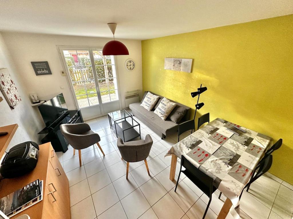 ORION - Charmante petite maison de 3 pièces avec jardin et parking - 4