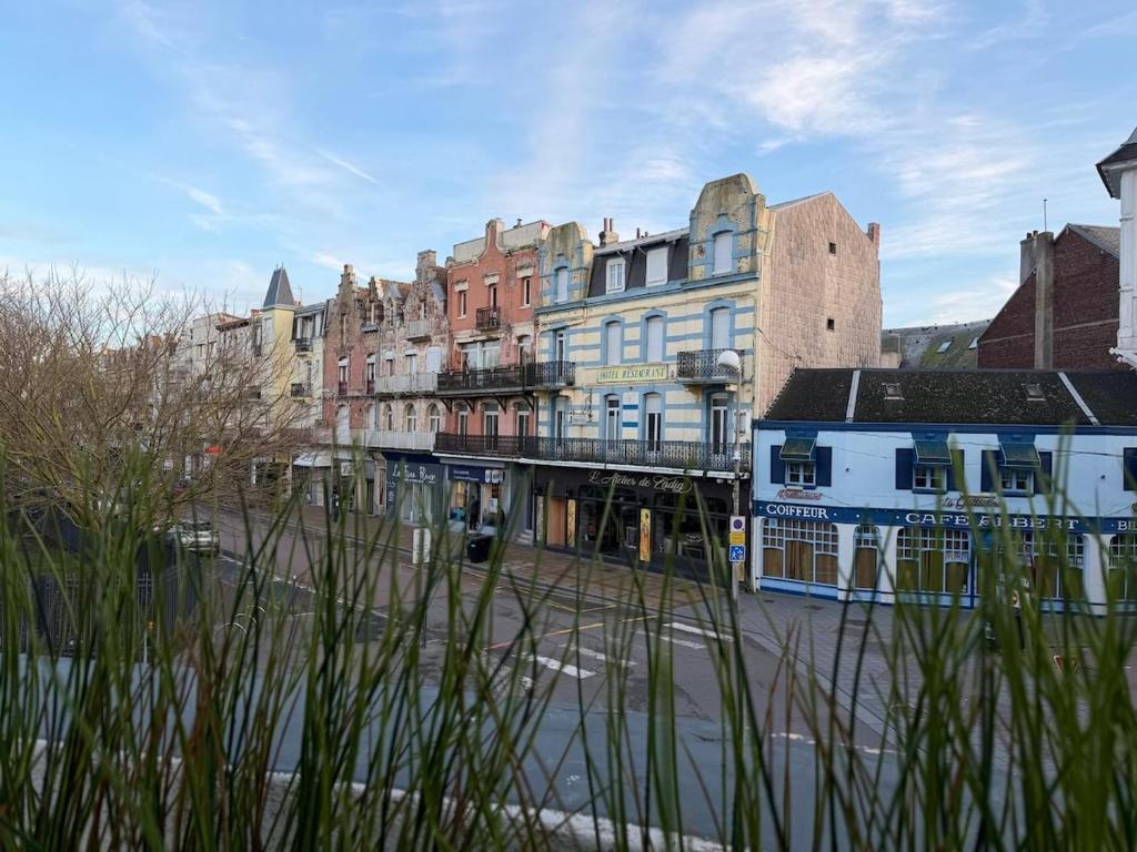 SASHA - Appart en centre-ville pour 6 pers avec Garage et Plage à 200m - 2