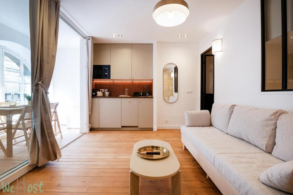 Sublime 2-bedroom apartment - Historical center - 2