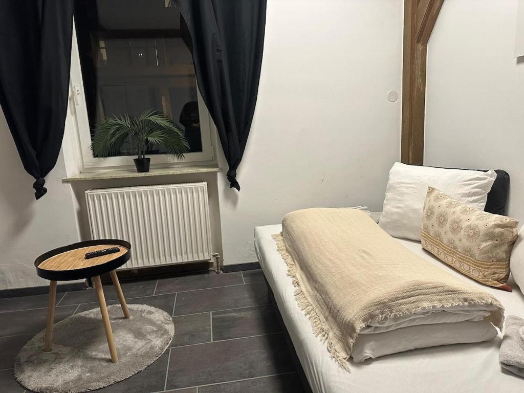 Ideal for 7 with Kitchen near Danube - 5