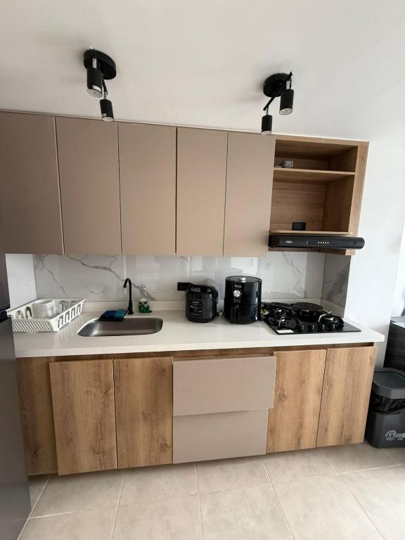 Apartamento moderno balcón, Wifi, Netflix-Rionegro - 3