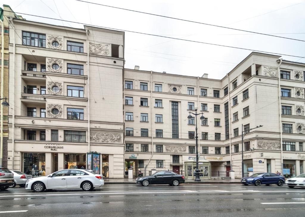 Old Flat on Nevsky — Hotel in Saint Petersburg