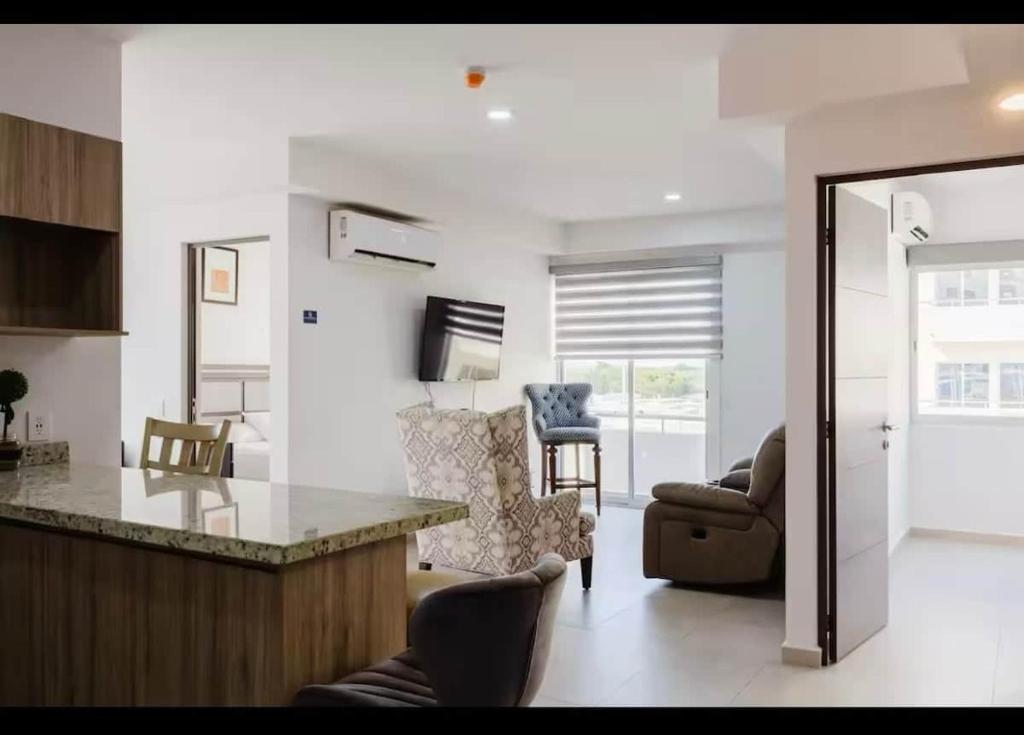 Premium apartment in Laguna Playa with pool - 5