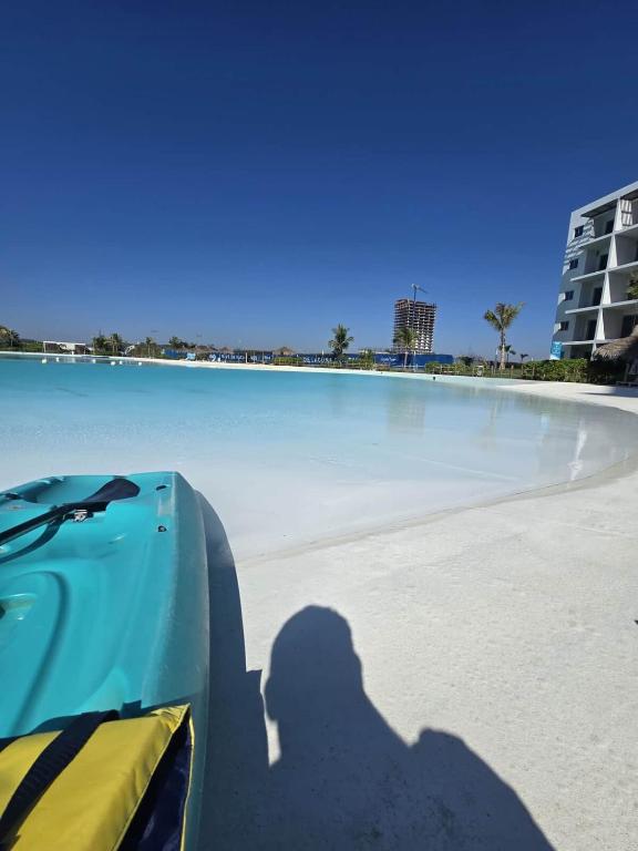 Apartment with balcony overlooking the lagoon, beach and poo - 1