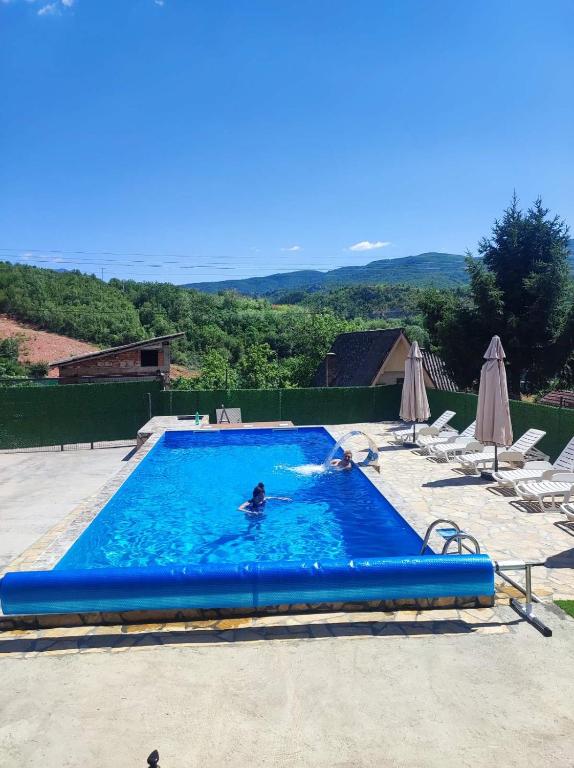 Bazen Jelasnica 1 - 1