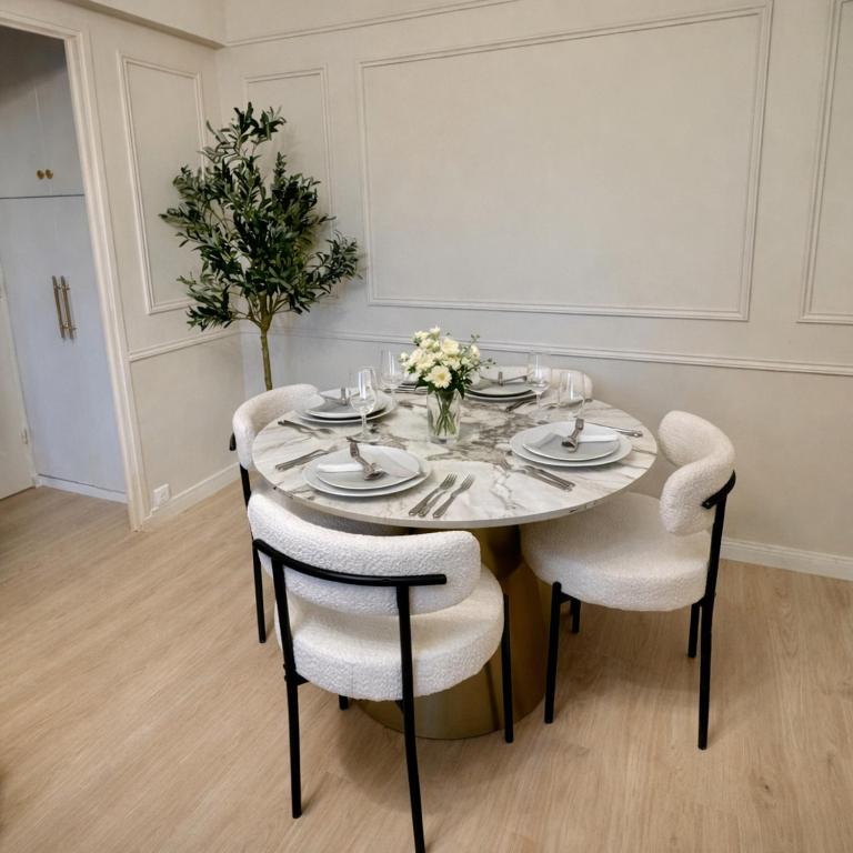 Modern Chic Apartment, Heart of Antibes - 2