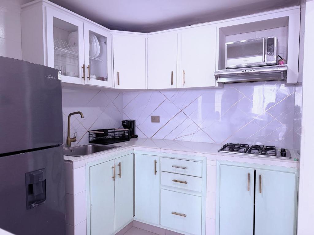 Ocean view apartment in a great location - 2