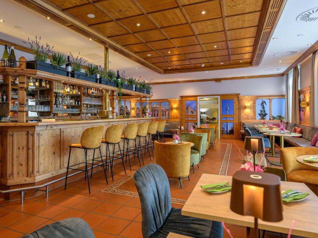Pub/Lounge