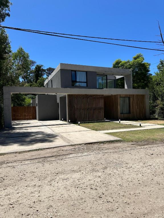 Casa moderna bosque 8pax - 1