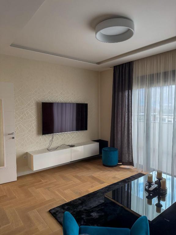 City Luxury Center - 4